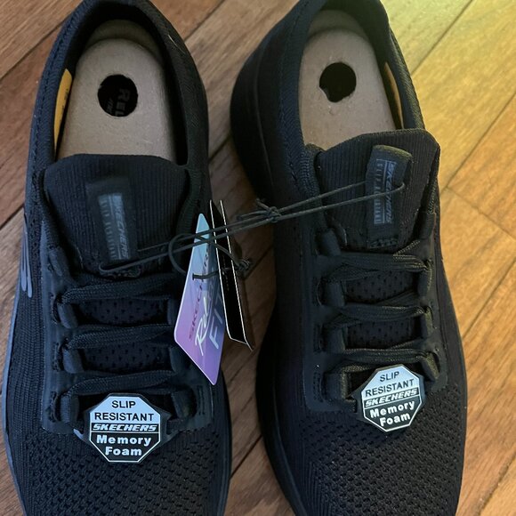 Skechers Women's Black Memory Foam Slip Resistant Relaxed Fit Work Shoe - NEW - Picture 1 of 3